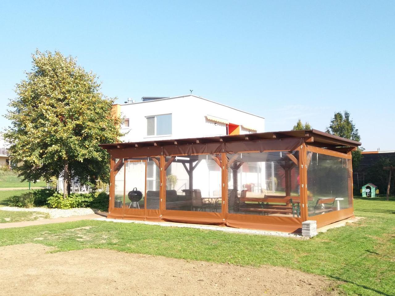 Vila Moravia Pasohlavky Ngoại thất bức ảnh